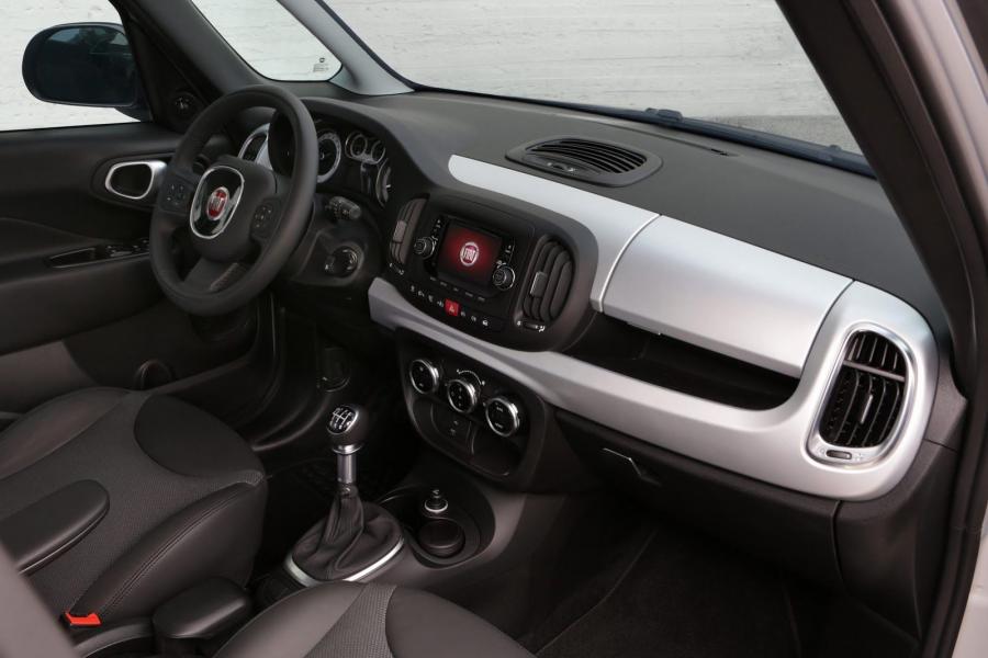  Fiat 500L Beats Edition 2014 года  (фото 39 из 86)